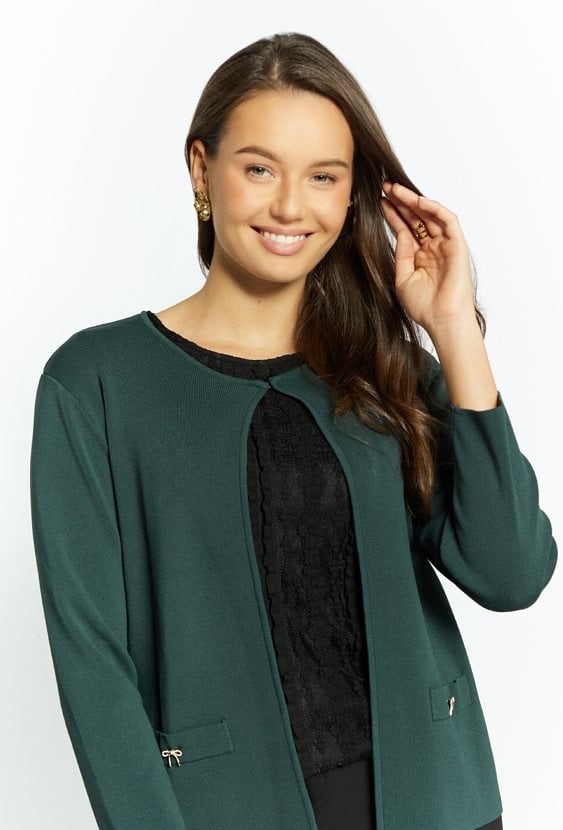 Sweter damski o krótszym kroju