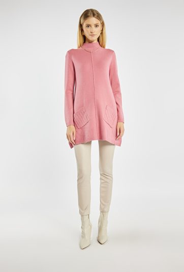 Długi sweter z półgolfem