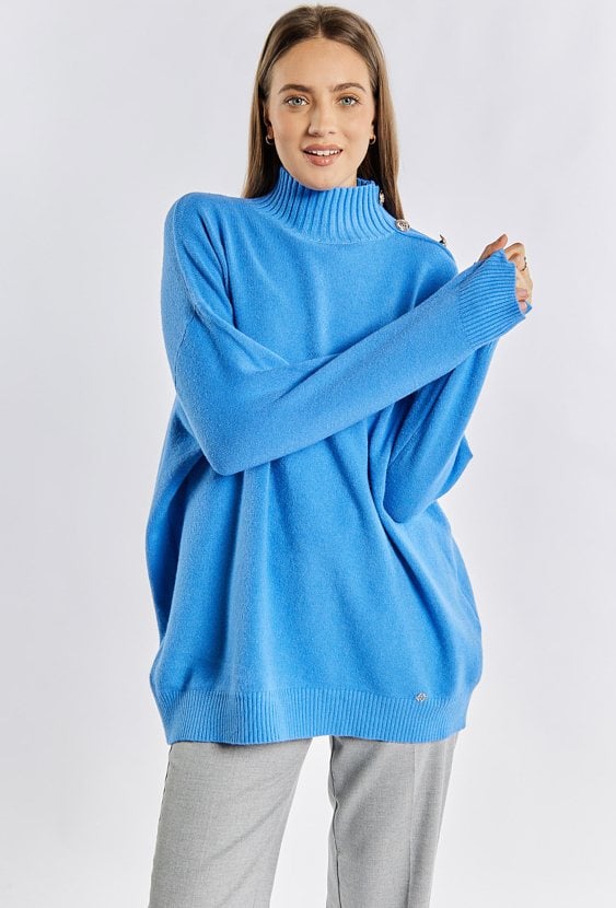 Sweter z ozdobnymi guziki