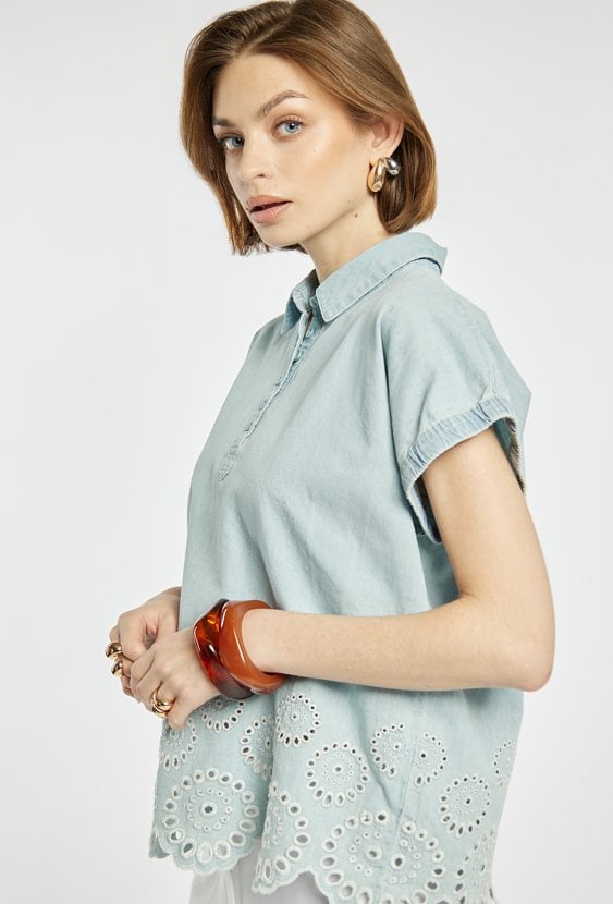 Bluzka z kołnierzem