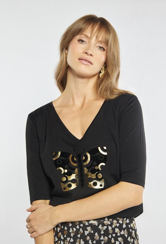 T-shirt z nadrukiem motyla