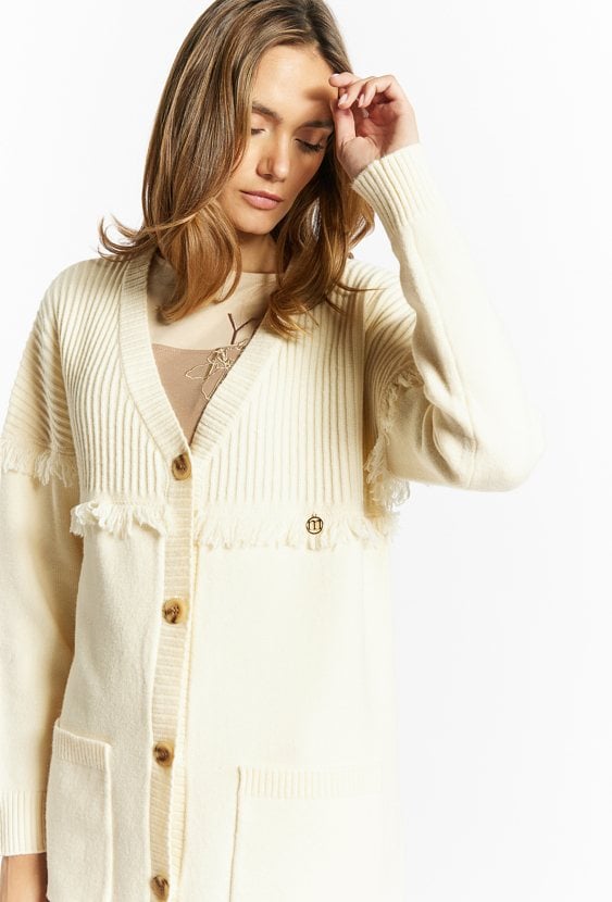 Zapinany sweter na guziki