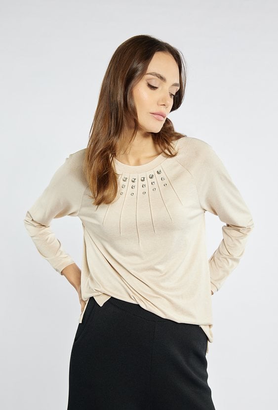 Bluzka z połyskującymi detalami