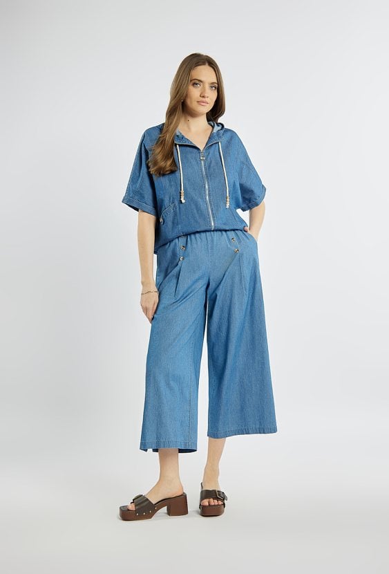 Jeansowa bluza z kapturem