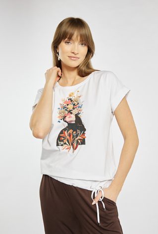 T-shirt z artystycznym nadrukiem