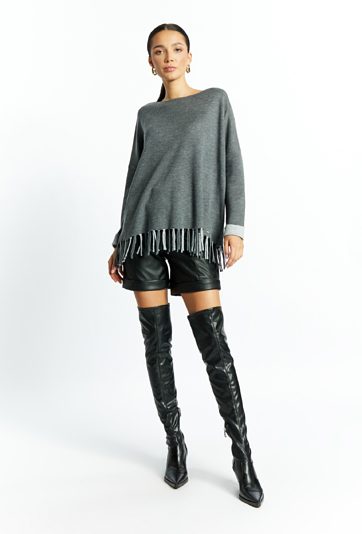 Sweter damski z frędzlami