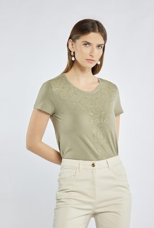 T-shirt z ornamentowym wzorem