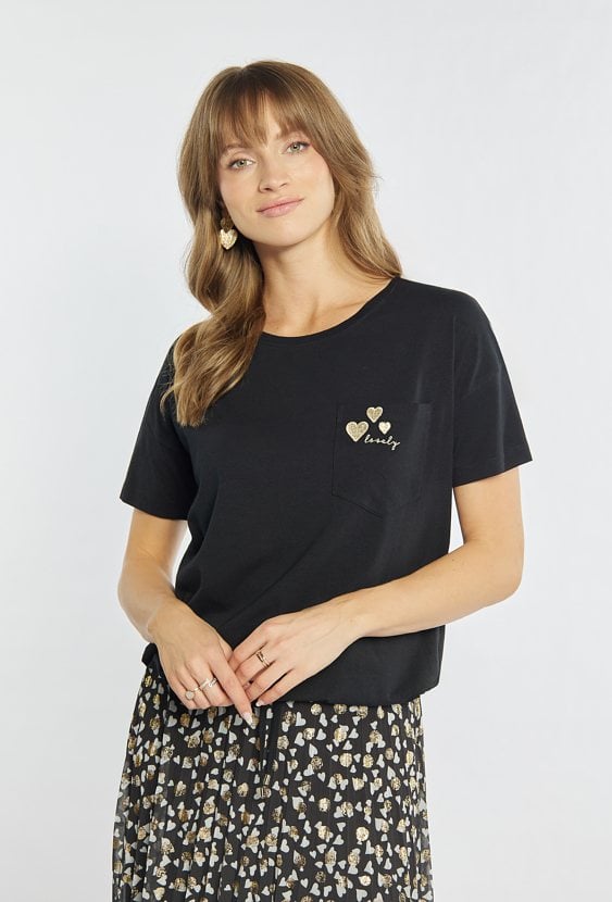 Czarny T-shirt z kieszonką