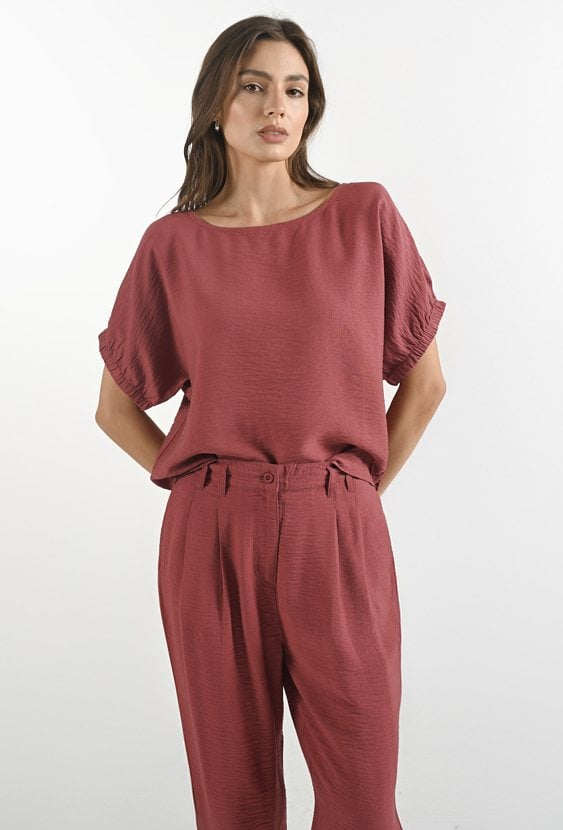 Bluzka z wiskozą o prostym fasonie