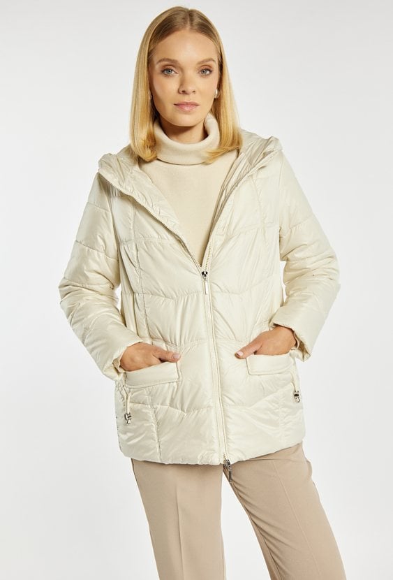 Pikowana kurtka z kapturem