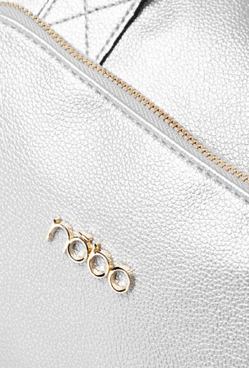 Kuferek Nobo z błyszczącymi rączkami