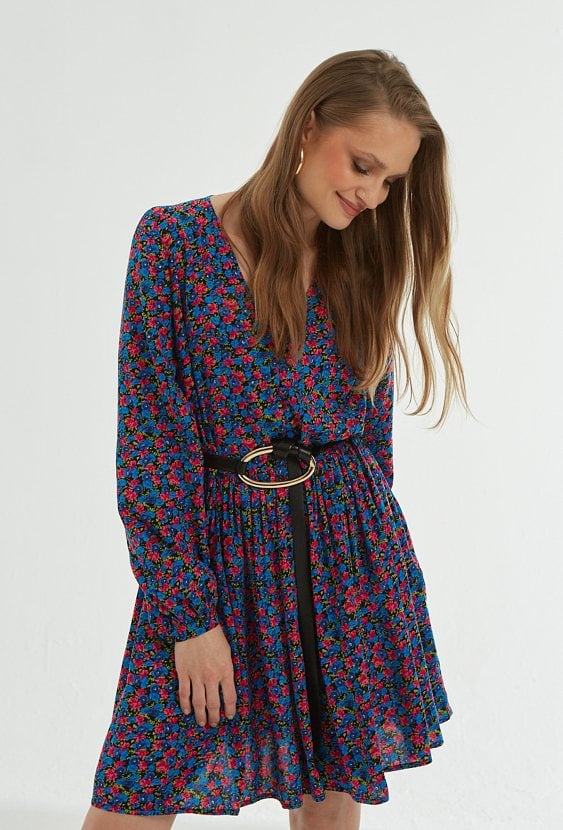 Wiskozowa sukienka w drobne kwiaty