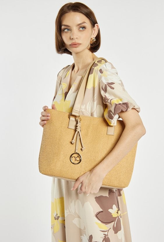 Duży koszyk z przywieszką