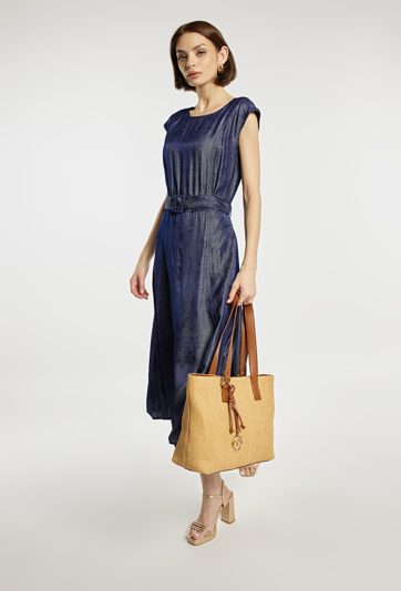 Duży koszyk z przywieszką