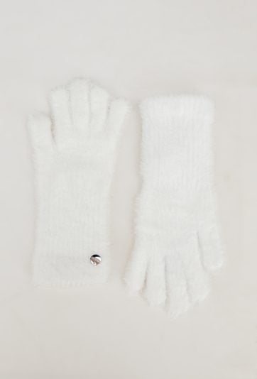 Białe futrzane rękawiczki