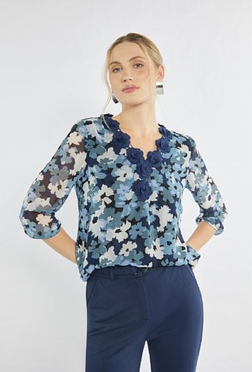 Elegancka bluzka z kwiatowym wzorem