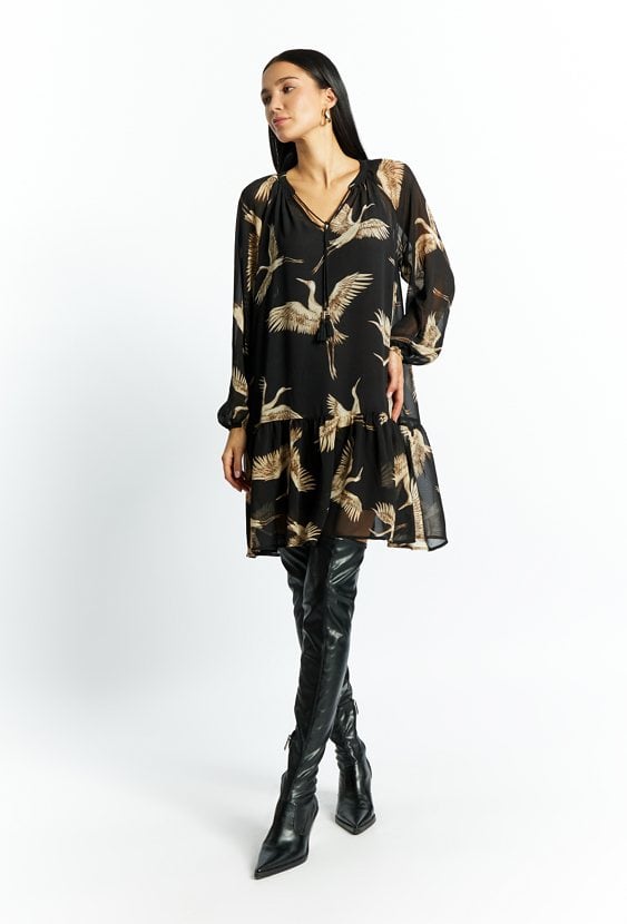 Sukienka o swobodnym kroju