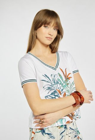 T-shirt z roślinnym wzorem