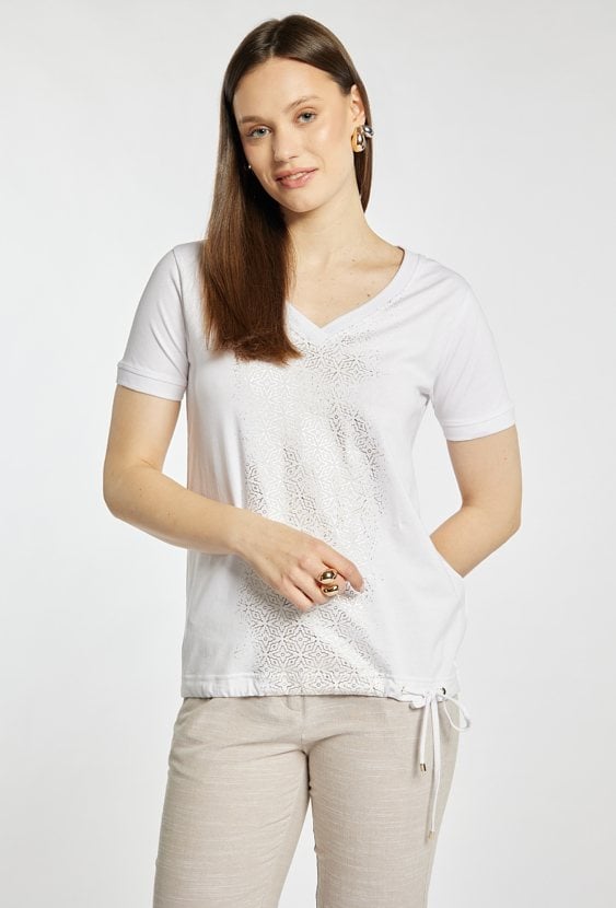 T-shirt z wiązaniem na dole