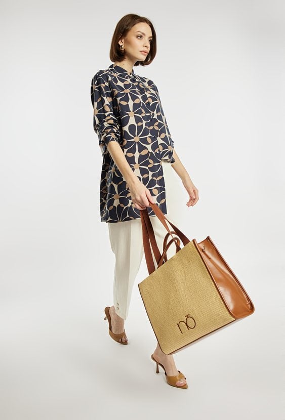 Duży koszyk z podwójnymi rączkami