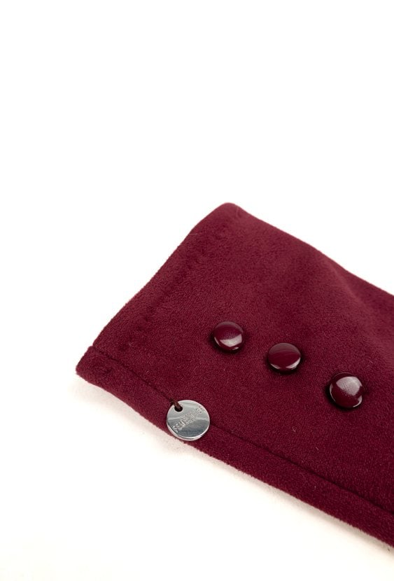 Burgundowe rękawiczki z ozdobnymi guziczkami