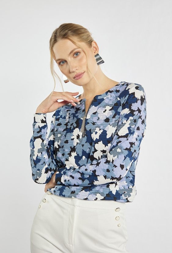 Wzorzysta bluzka