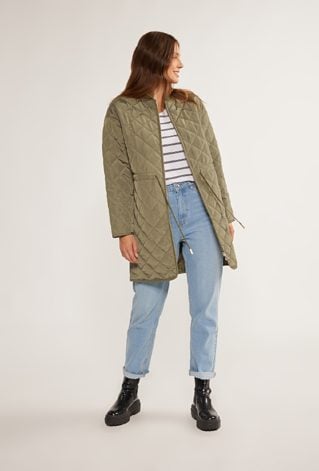 Pikowany płaszcz z krótką stójką