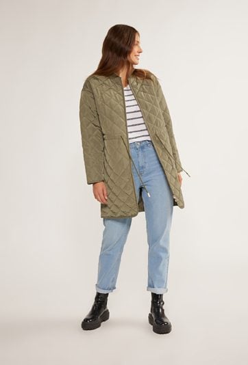 Pikowany płaszcz z krótką stójką