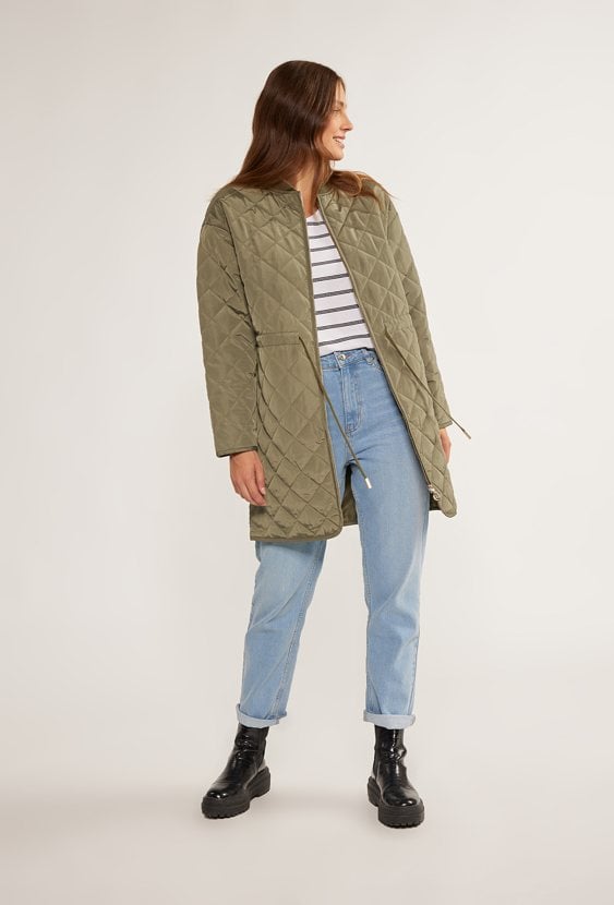 Pikowany płaszcz z krótką stójką