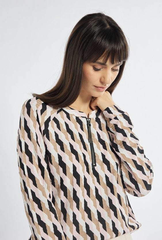 Wzorzysta bluzka