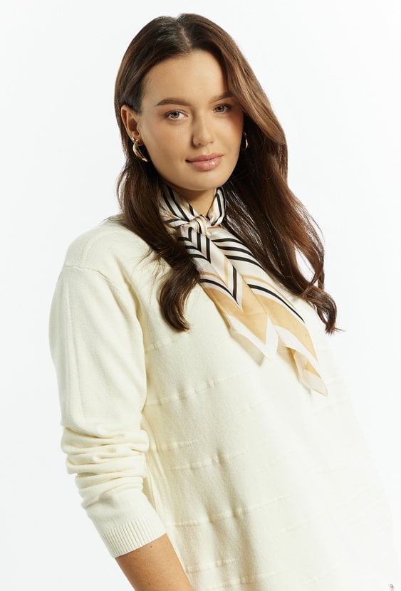 Sweter damski z długim rękawem