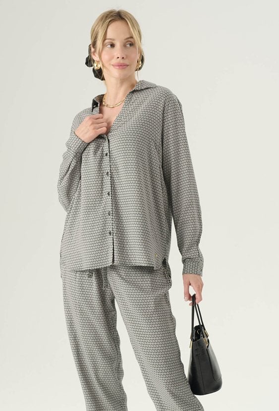 Wiskozowa koszula w drobny wzór