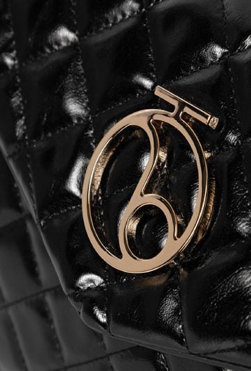 Średnia torebka na ramię Nobo pikowana