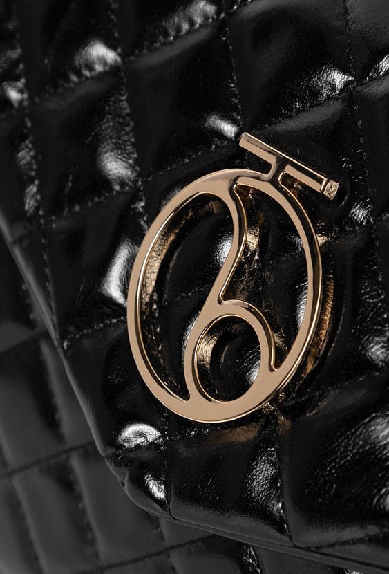 Średnia torebka na ramię Nobo pikowana