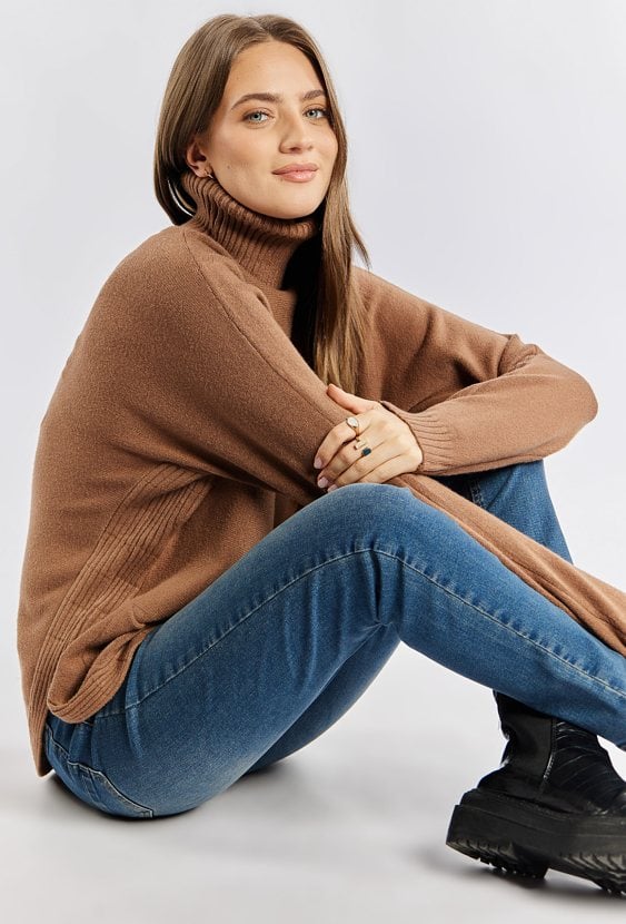 Sweter damski z golfem