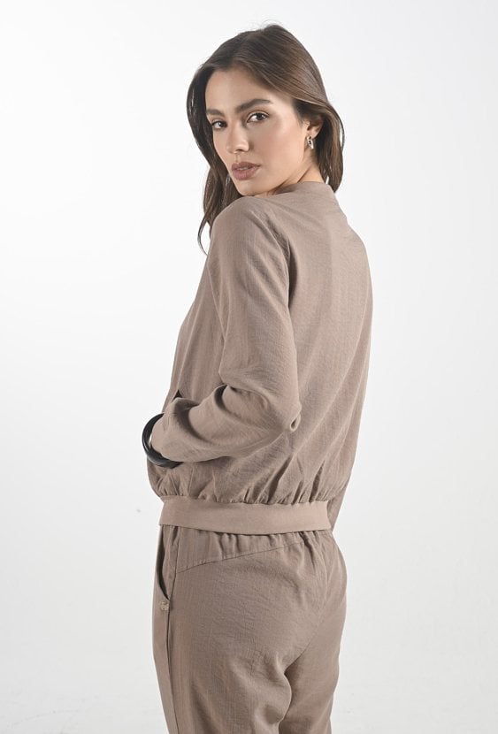 Klasyczna bomberka z wiskozą