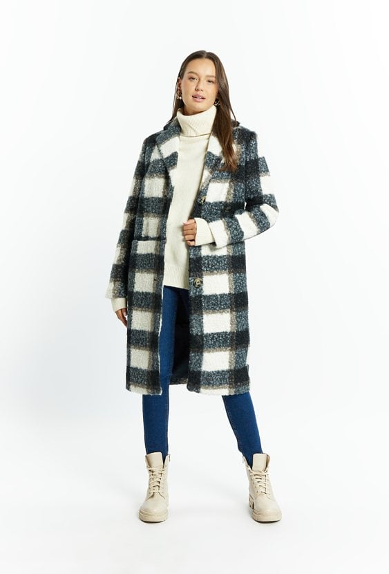 Płaszcz damski z kieszeniami