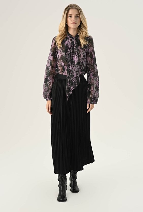 Elegancka bluzka z szarfą