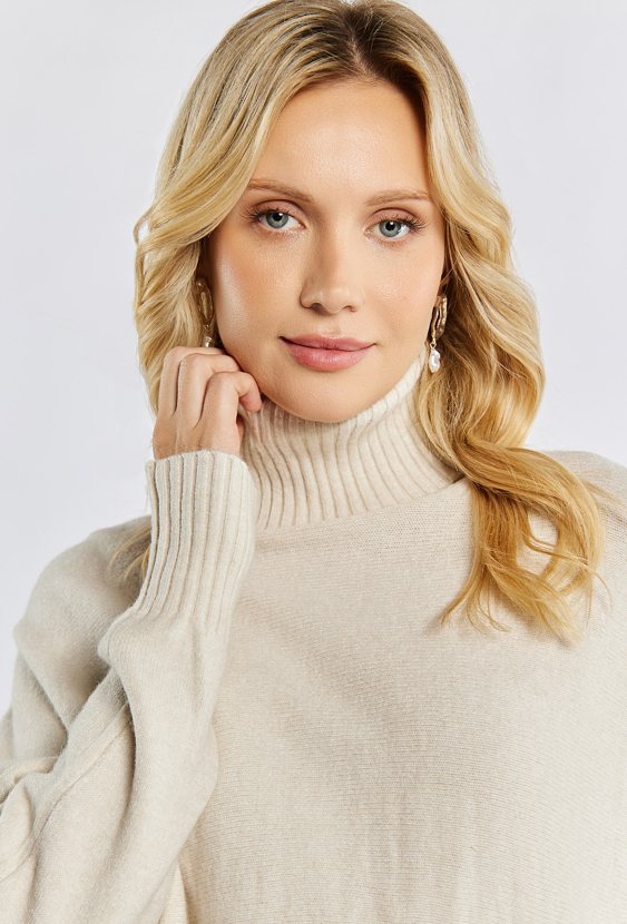 Sweter damski z golfem