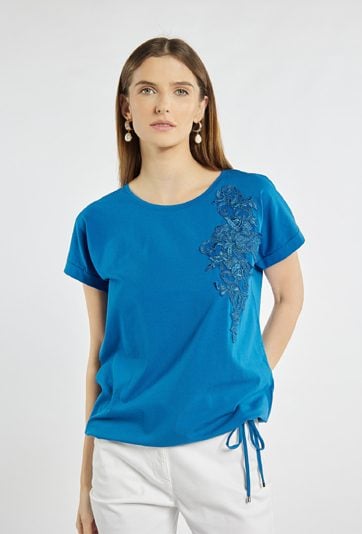 T-shirt z haftowanym wzorem