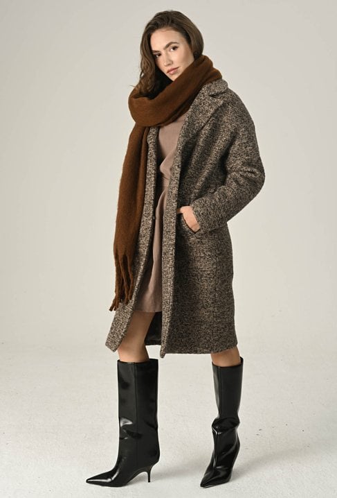 Melanżowy płaszcz w kolorze brązowym