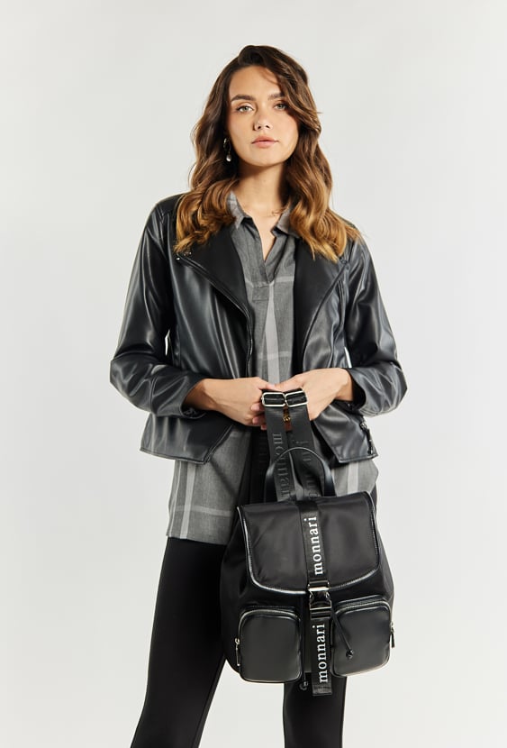 Tekstylny plecak z kieszeniami