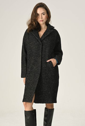 Melanżowy płaszcz w kolorze czarnym