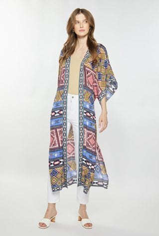 Wzorzysta narzutka w stylu boho