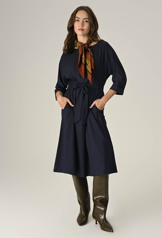 Sukienka midi z wiskozą