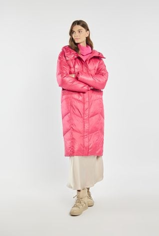 Płaszcz damski z pikowaniem