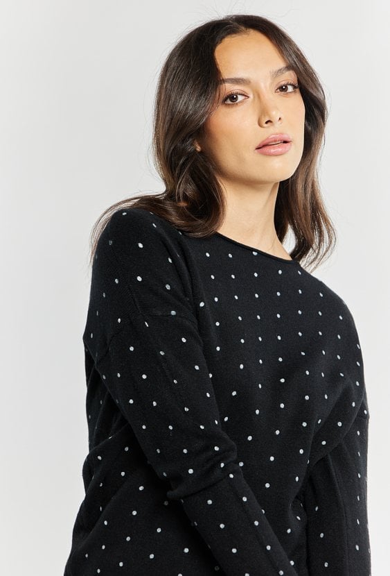 Sweter damski w kropki