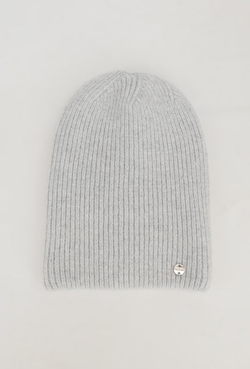 Prosta czapka w prążek z dodatkiem angory