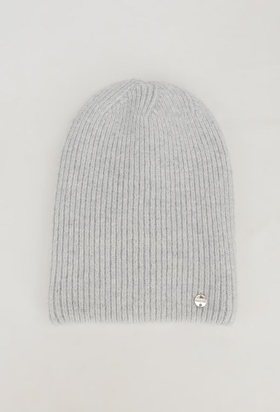 Prosta czapka w prążek z dodatkiem angory