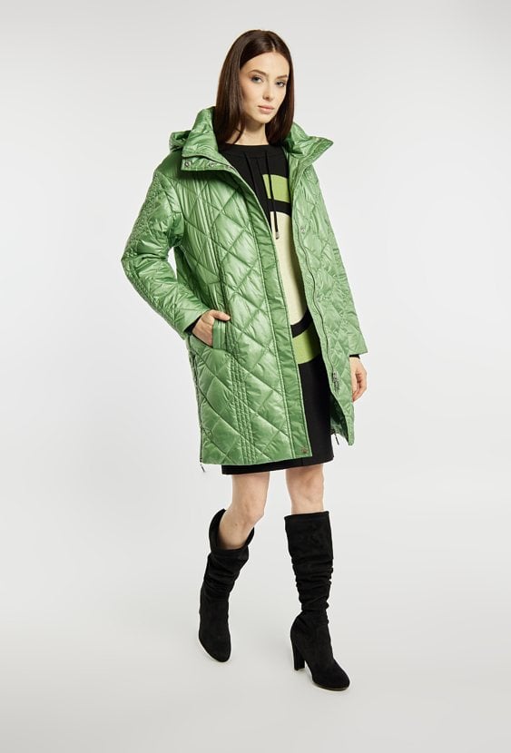 Lekki płaszcz z pikowaniem